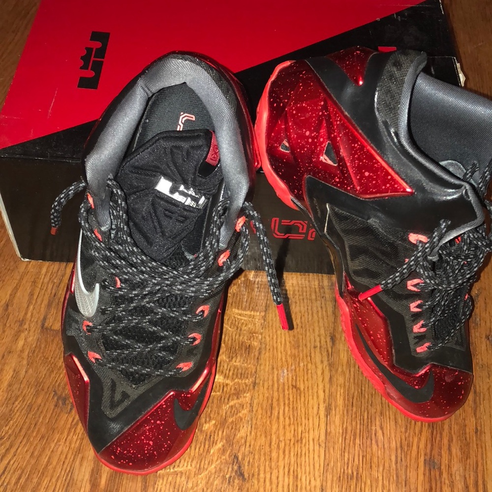 Lebron XI
